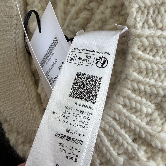 NWT CELINE Beret In Aran Mohair 100% Authentic wool - Picture 6 of 8